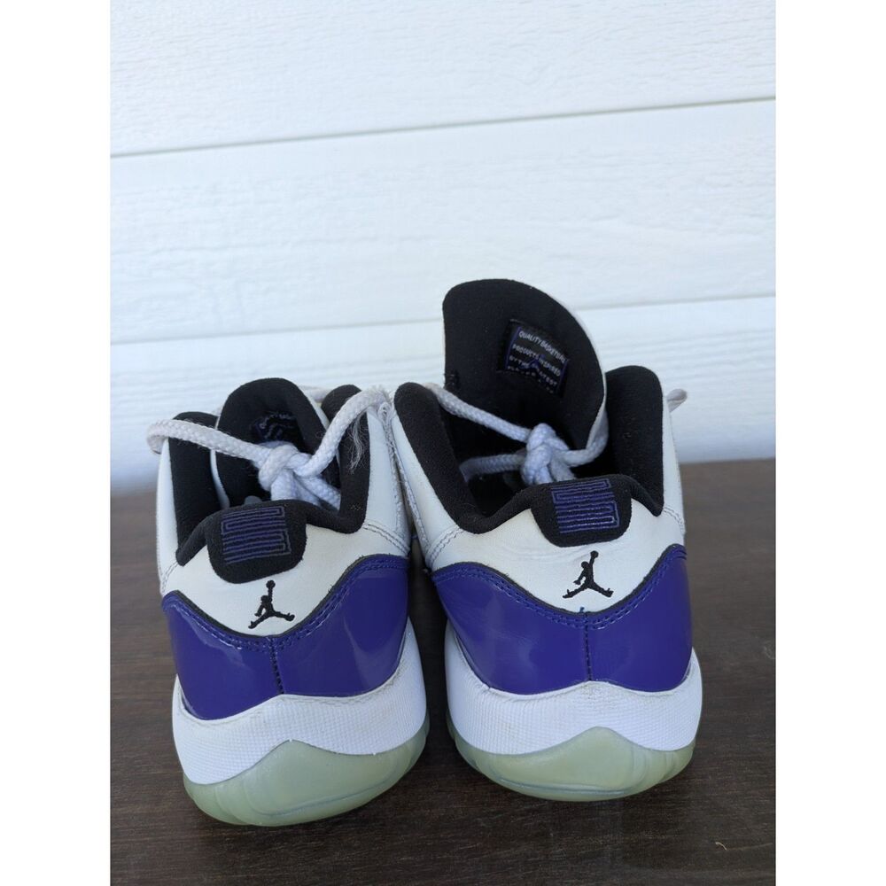 Jordan 11 Retro Low White Concord